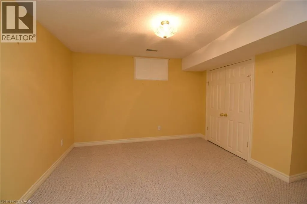 715 BATEMAN Court