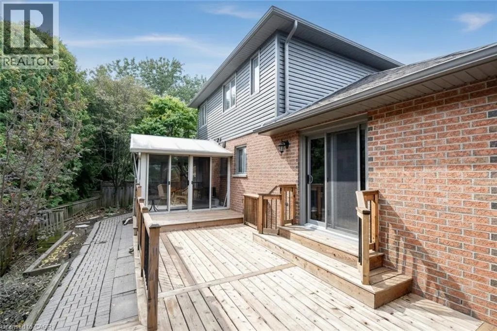 715 BATEMAN Court