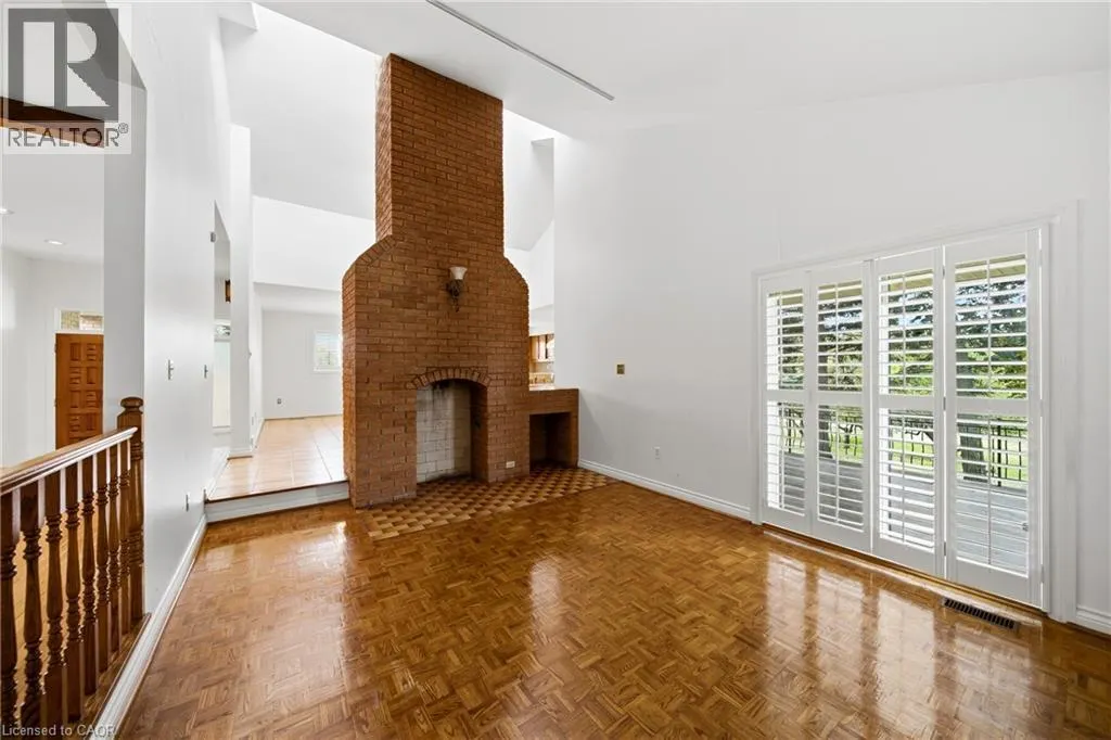335 YORK Road
