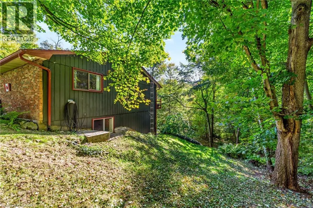 80 GLENDA JANE Drive