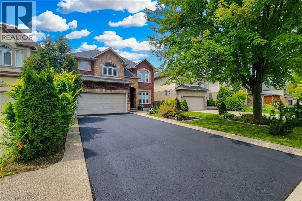 214 CLOVERLEAF Drive