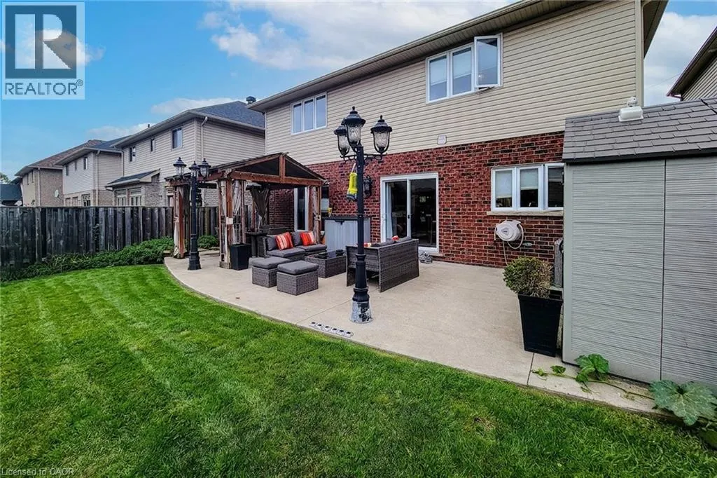 214 CLOVERLEAF Drive