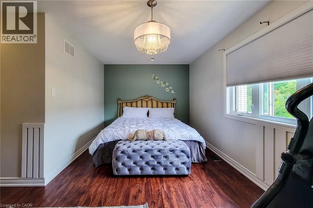 214 CLOVERLEAF Drive
