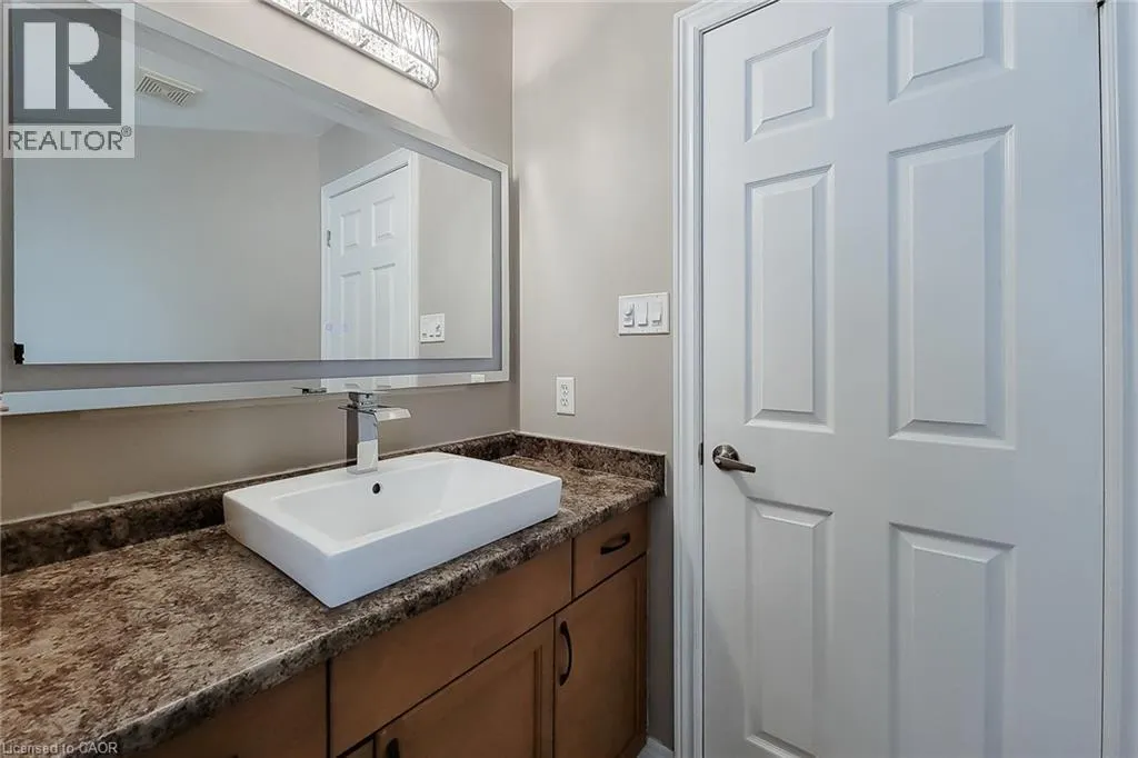214 CLOVERLEAF Drive