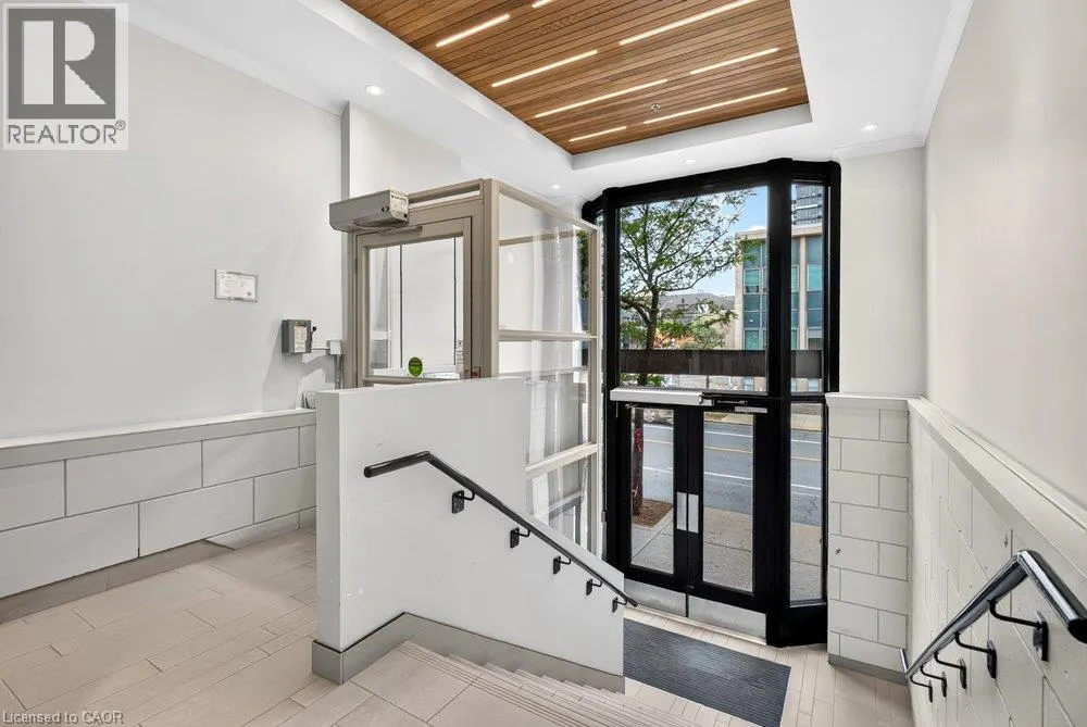 69 JOHN Street S Unit# 350 #350