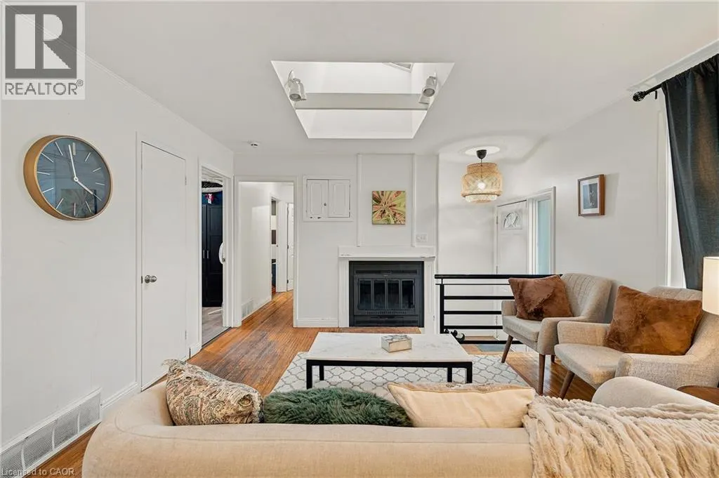 56 ASHBURY Avenue