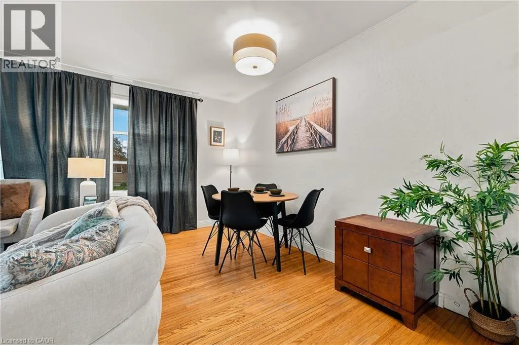 56 ASHBURY Avenue