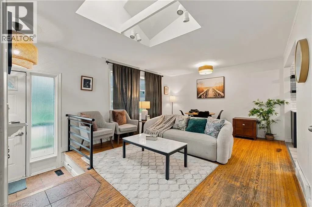 56 ASHBURY Avenue