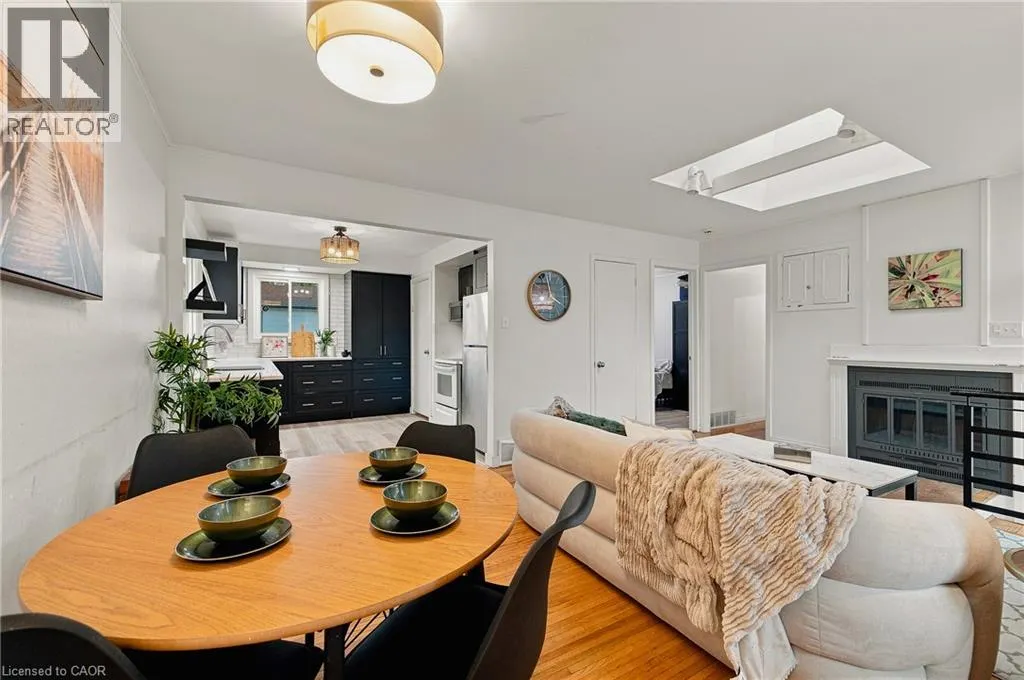 56 ASHBURY Avenue
