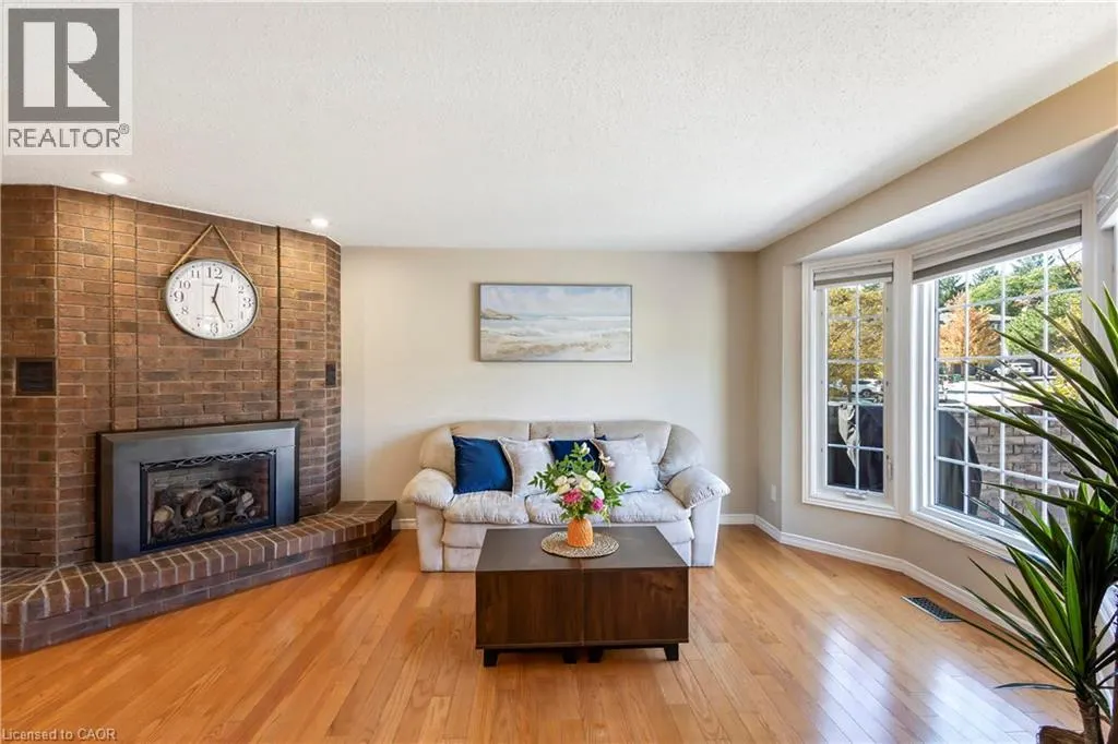 475 BEECHWOOD Drive Unit# 4 #4