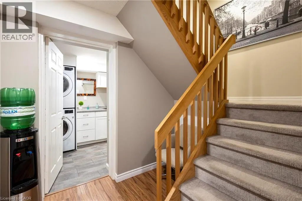 475 BEECHWOOD Drive Unit# 4 #4