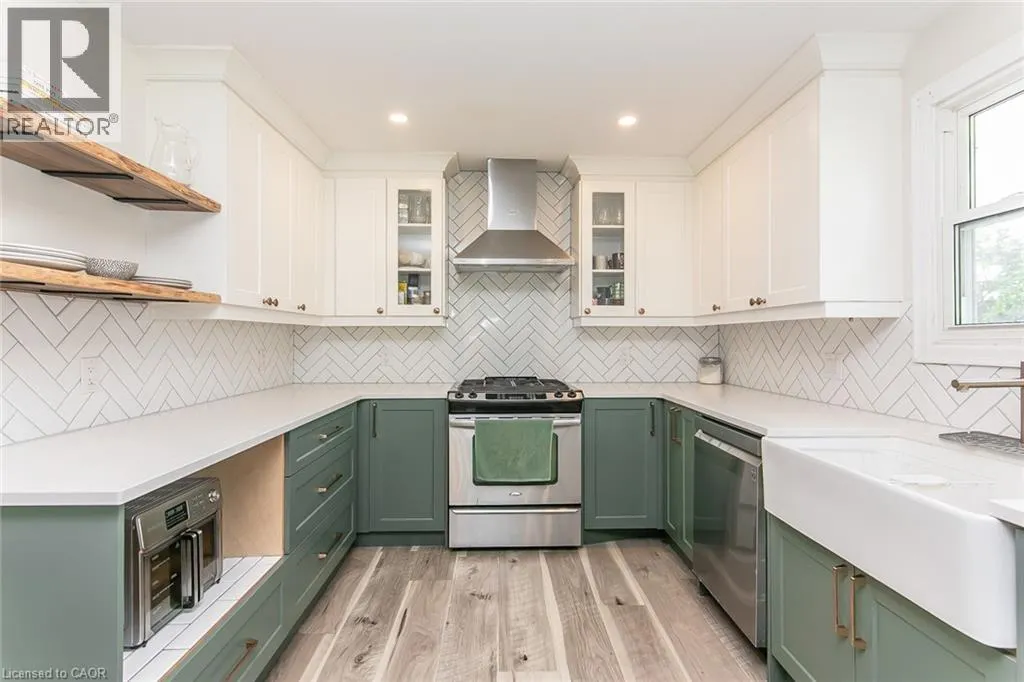 393 HURON Street