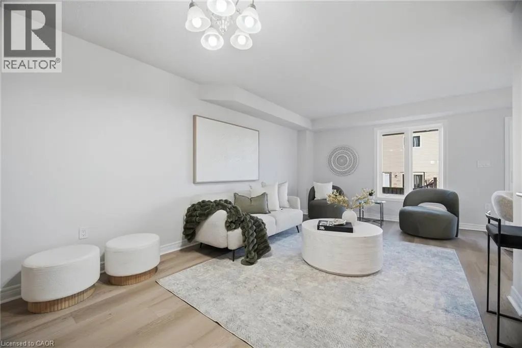 98 BLOOM Crescent