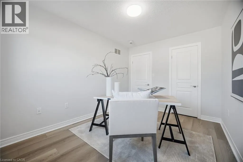 98 BLOOM Crescent