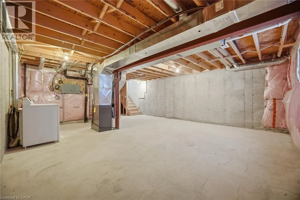 98 BLOOM Crescent