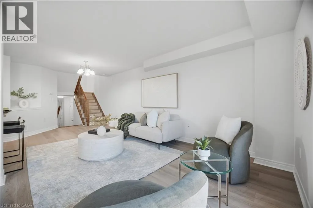 98 BLOOM Crescent