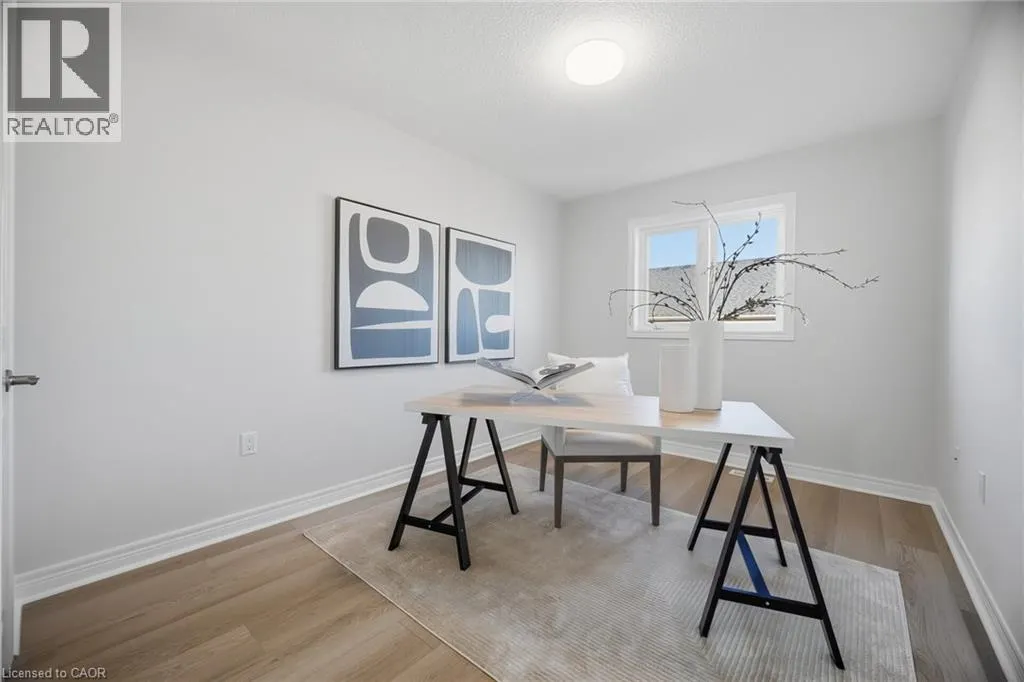 98 BLOOM Crescent