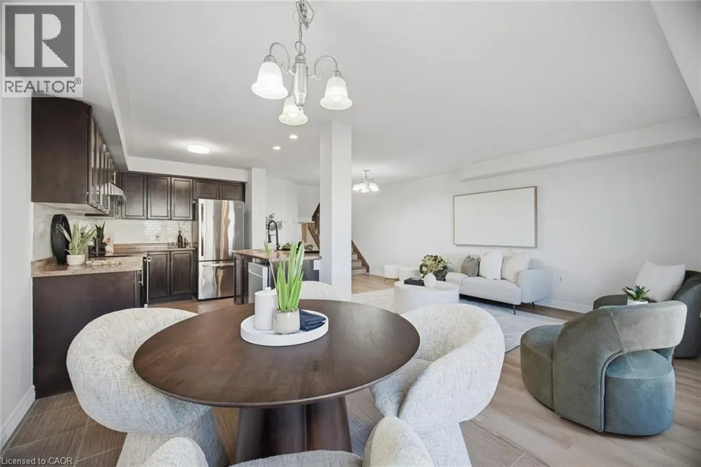98 BLOOM Crescent