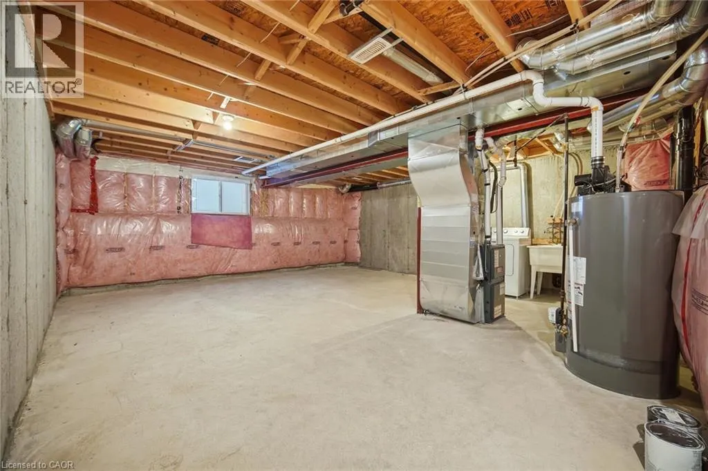 98 BLOOM Crescent