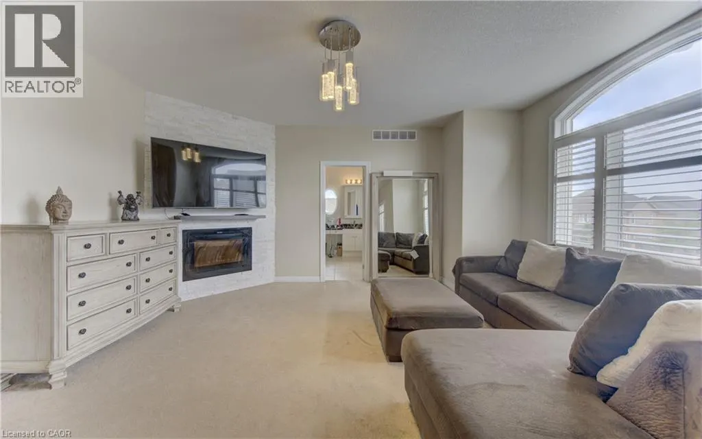 167 WESTCLIFF Way