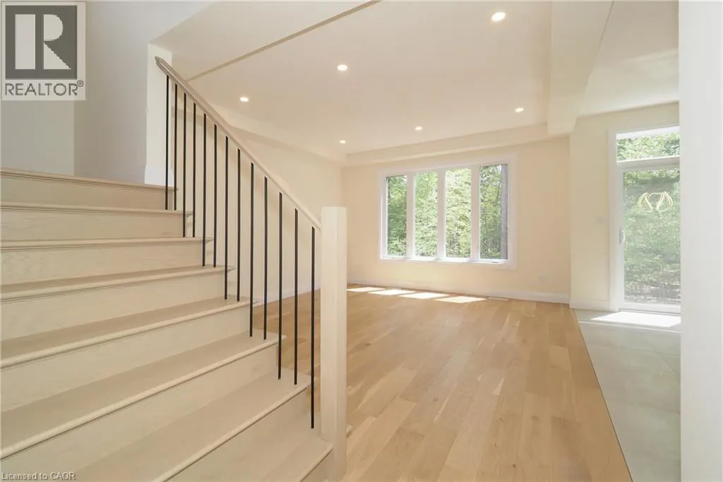 220 JEFFREY Place