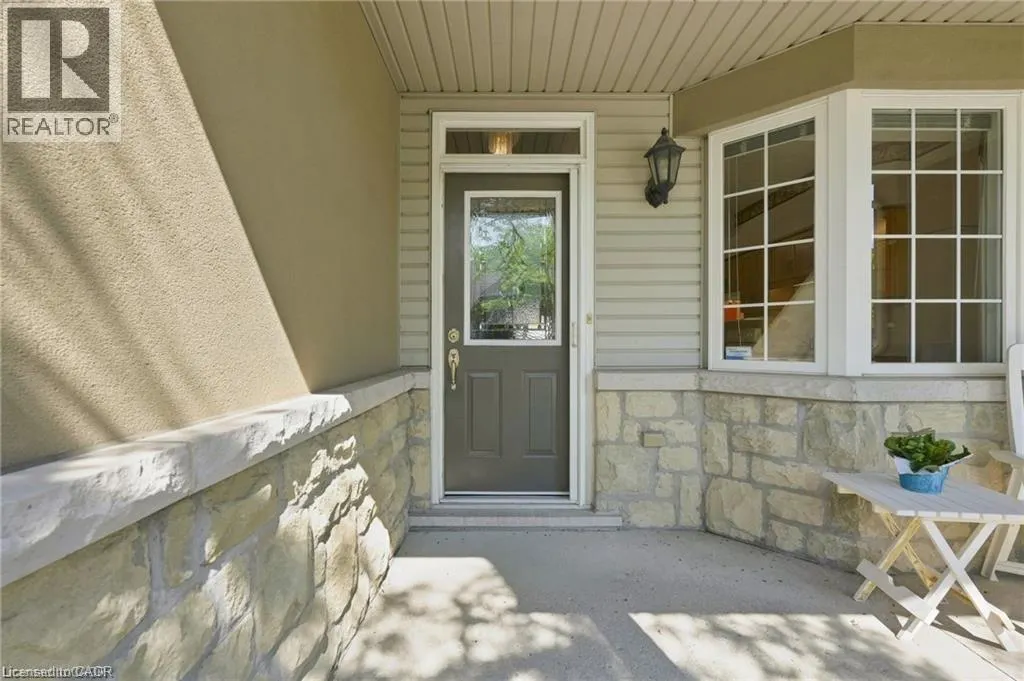 212 STONEHENGE Drive Unit# 41 #41