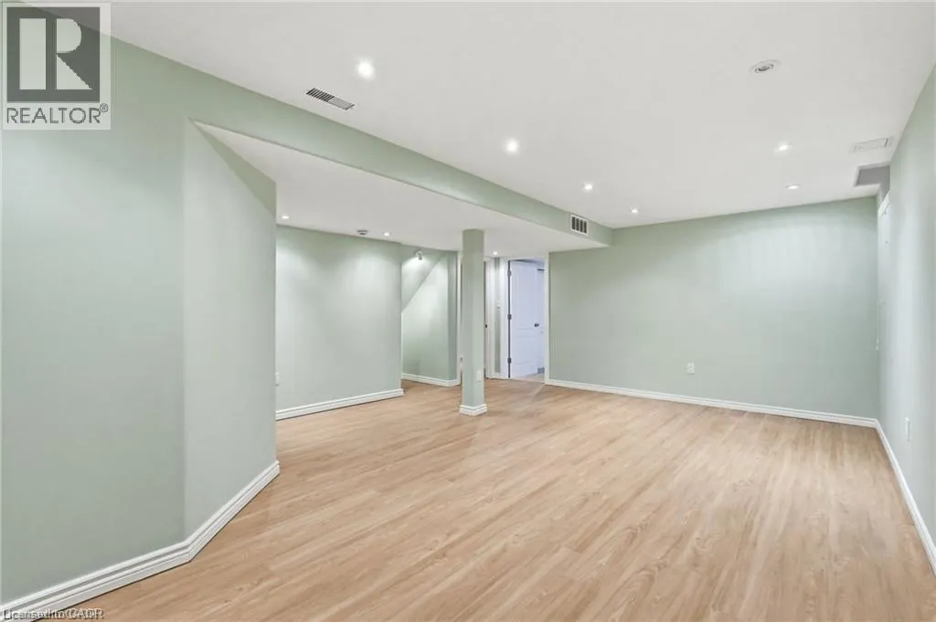 212 STONEHENGE Drive Unit# 41 #41