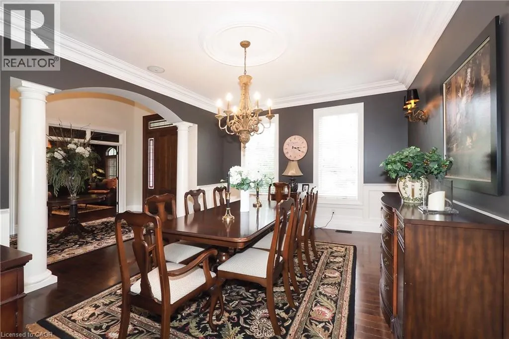585 KIWANIS PARK Drive