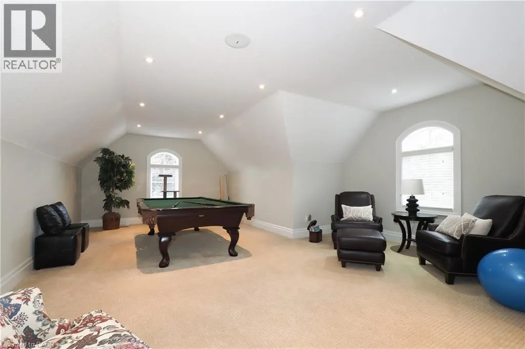 585 KIWANIS PARK Drive