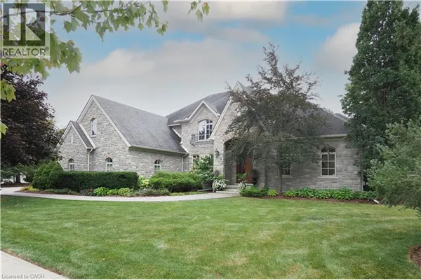 585 KIWANIS PARK Drive