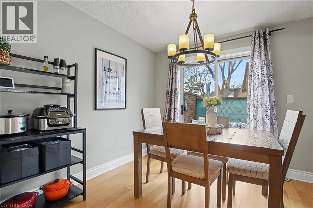 661 FRANCIS Road Unit# 4 #4