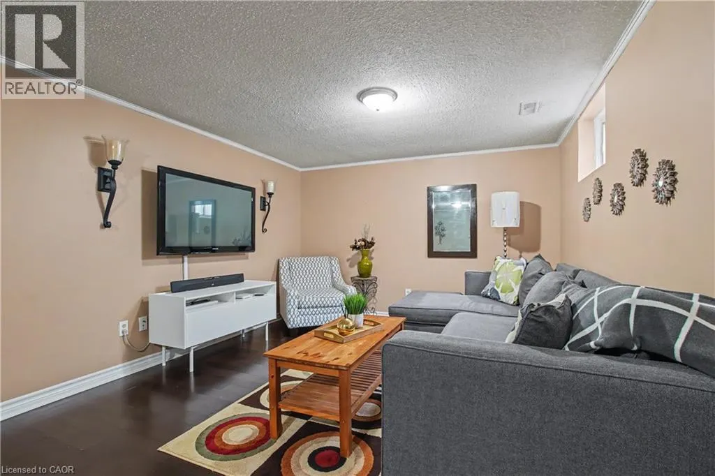 661 FRANCIS Road Unit# 4 #4