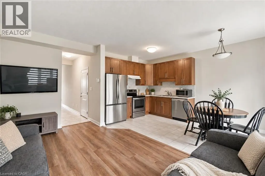 125 SUNFLOWER Place