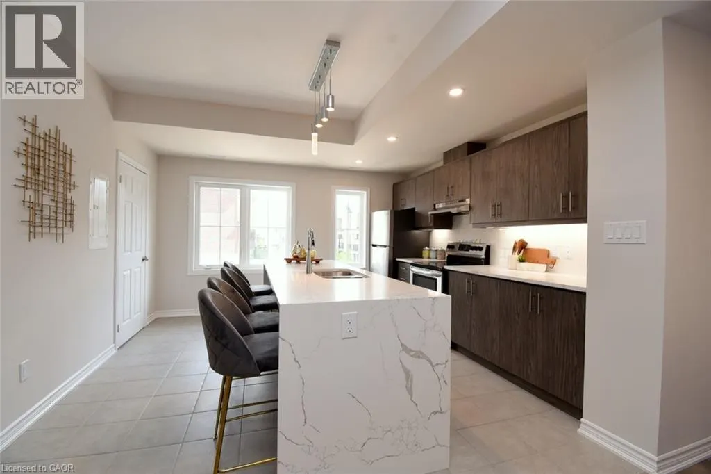 677 PARK Road N Unit# 2 #2