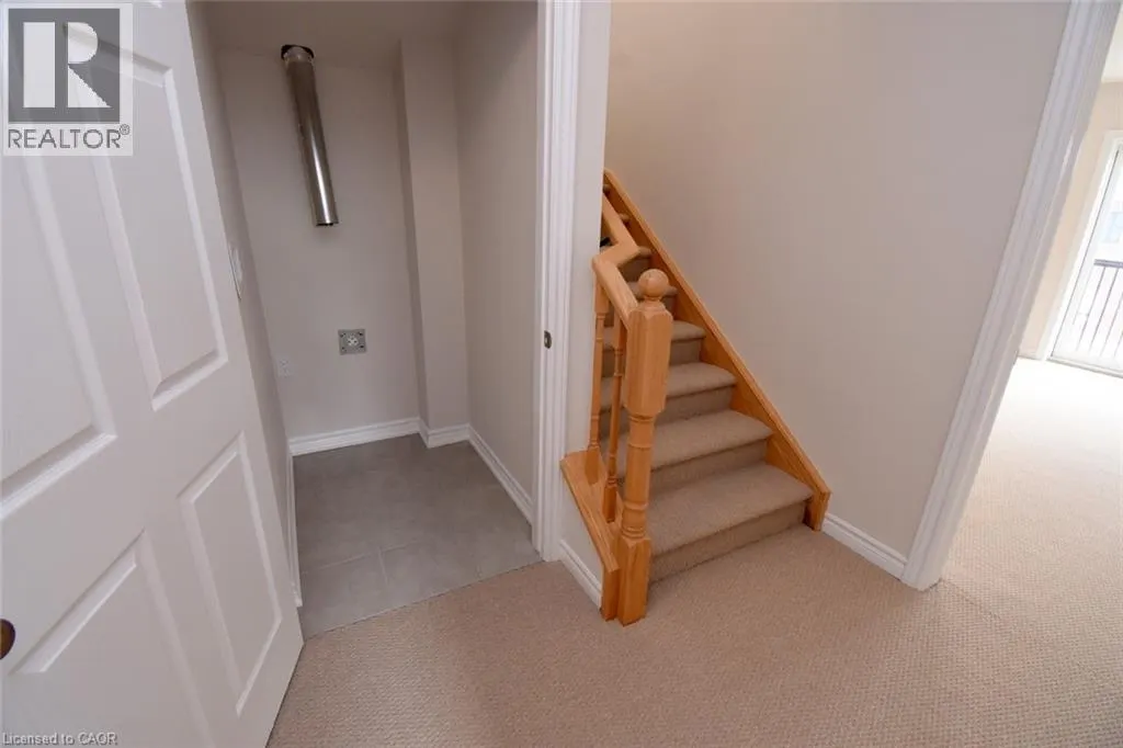 677 PARK Road N Unit# 2 #2