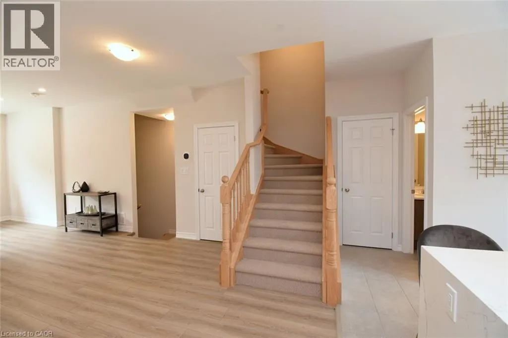 677 PARK Road N Unit# 2 #2