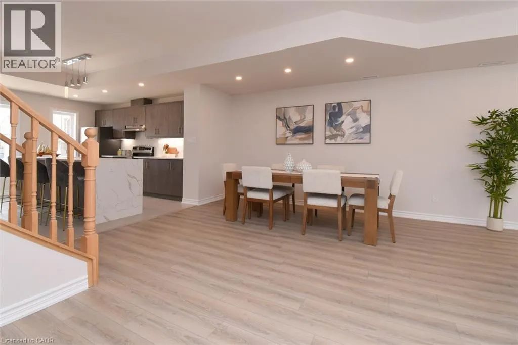 677 PARK Road N Unit# 2 #2