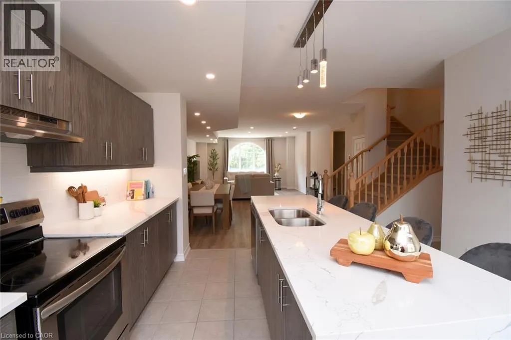 677 PARK Road N Unit# 2 #2