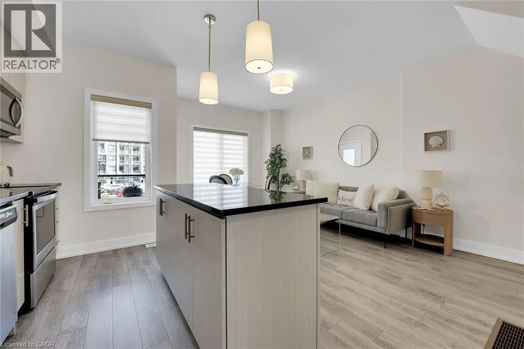 115 SHOREVIEW Place Unit# 9 #9