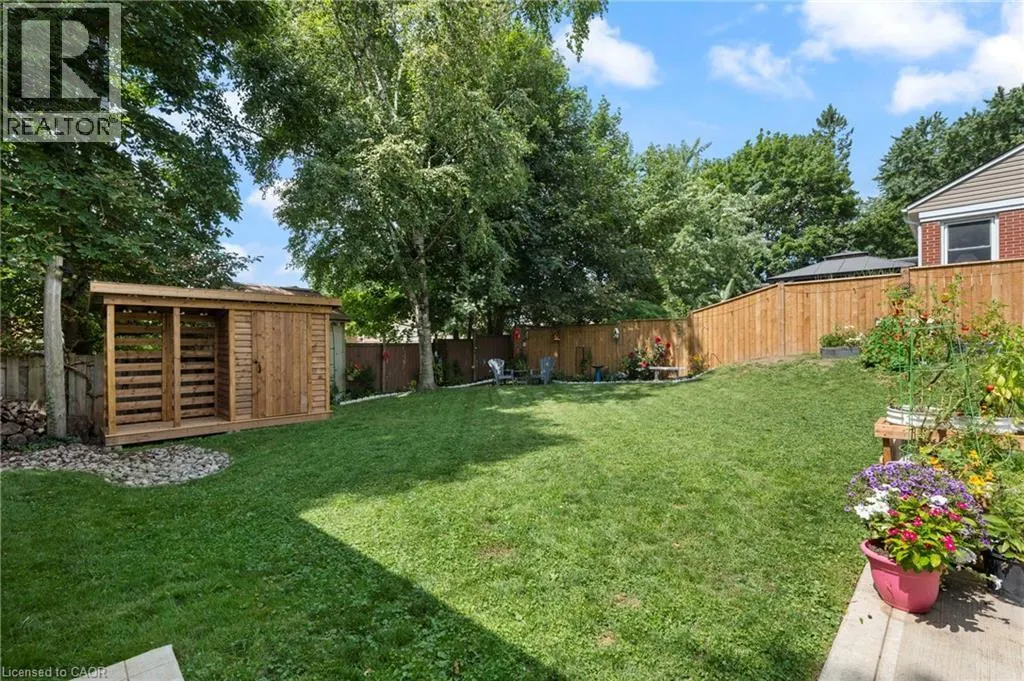 16 GIBSON Drive