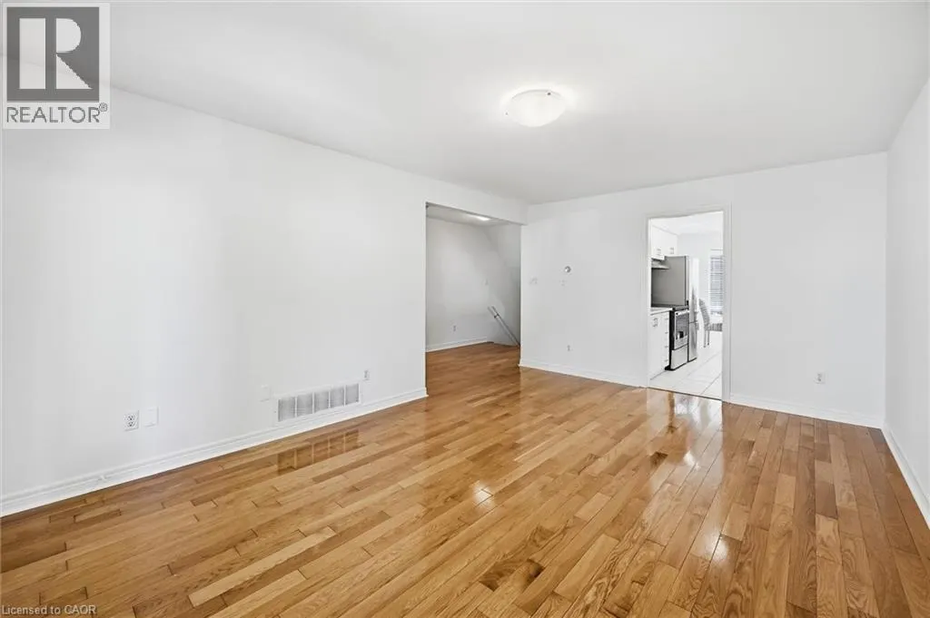 705 CUMBERLAND Avenue Unit# 11 #11
