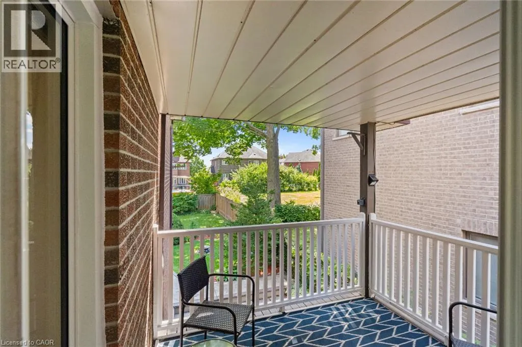 1610 HEATHSIDE Crescent