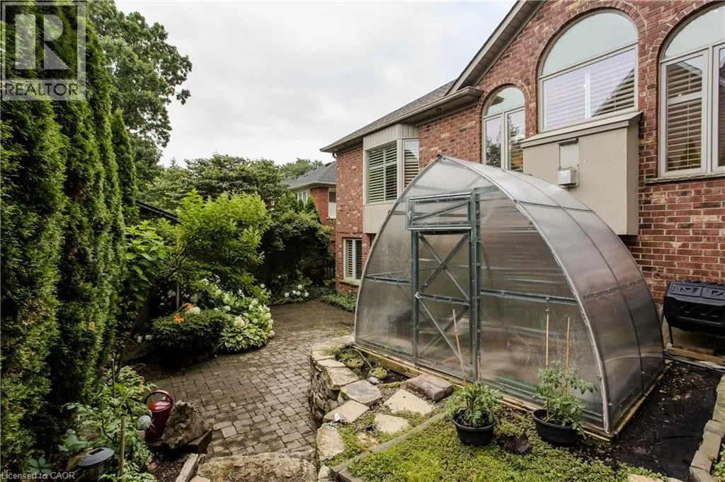 54 WATERWHEEL Crescent