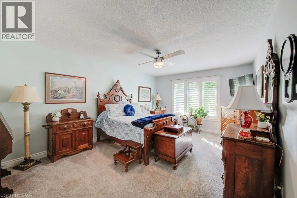 27 CORAL GABLES Crescent