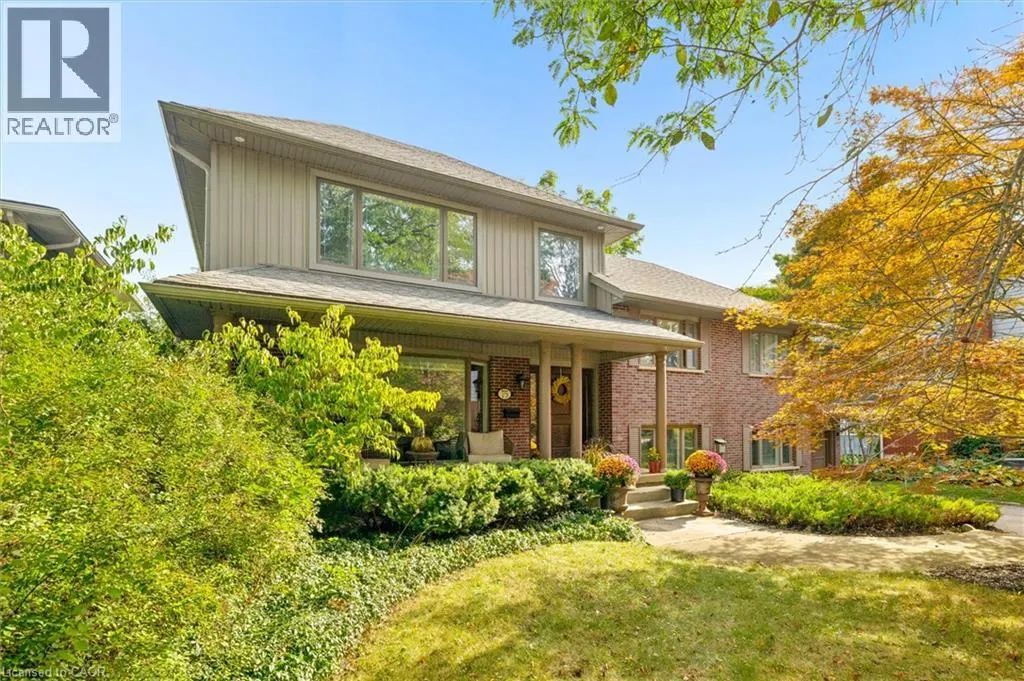 75 LYON Avenue
