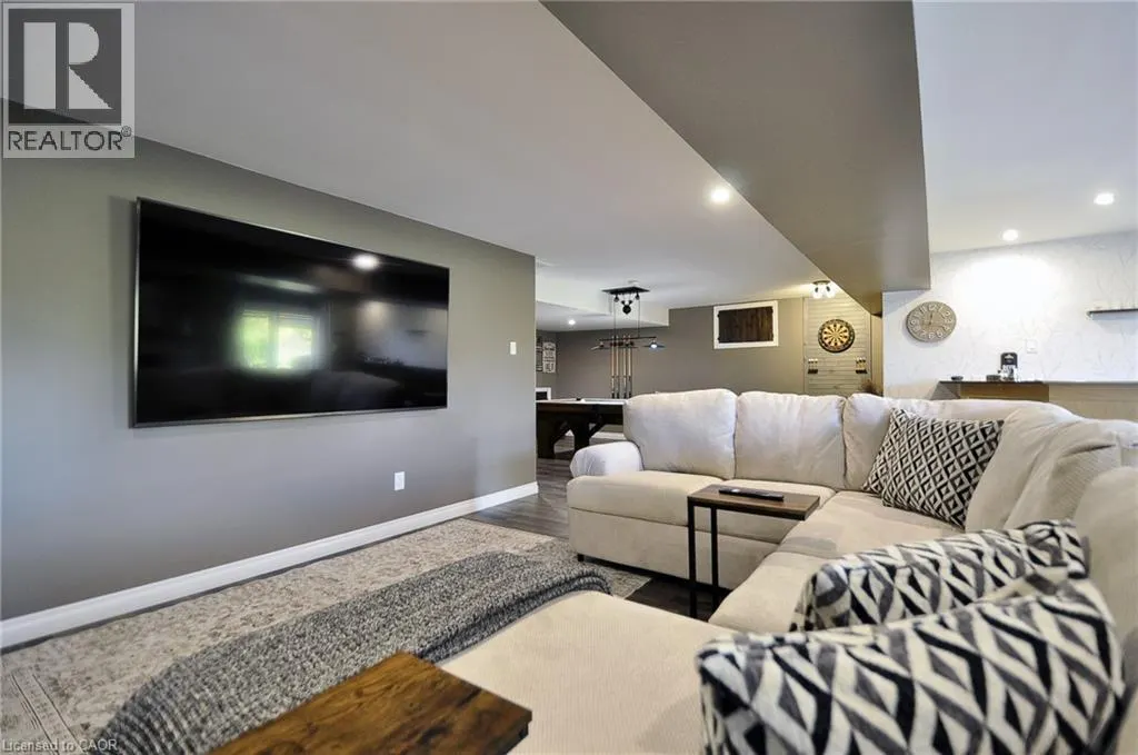 318 FAIRWAY Road