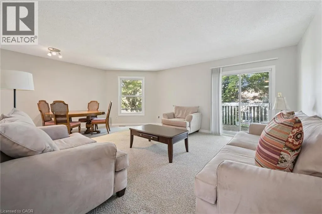 512 THORNDALE Drive