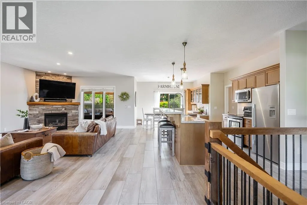 46 SEA BREEZE Drive