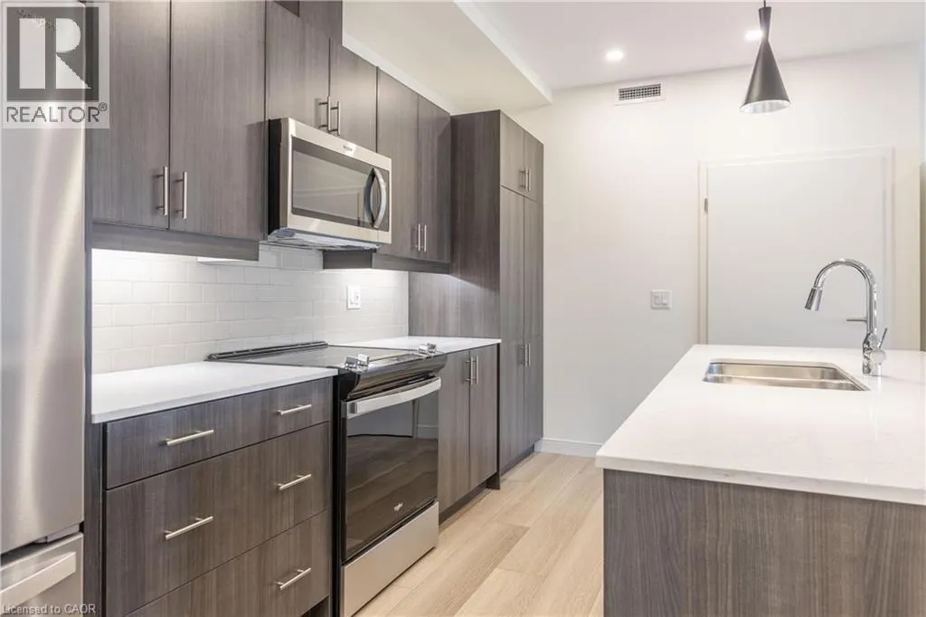 123 LINCOLN Street Unit# 107 #107