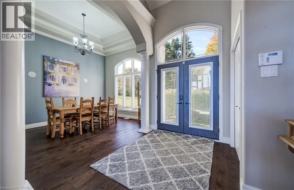 4 LAWREN S HARRIS Drive